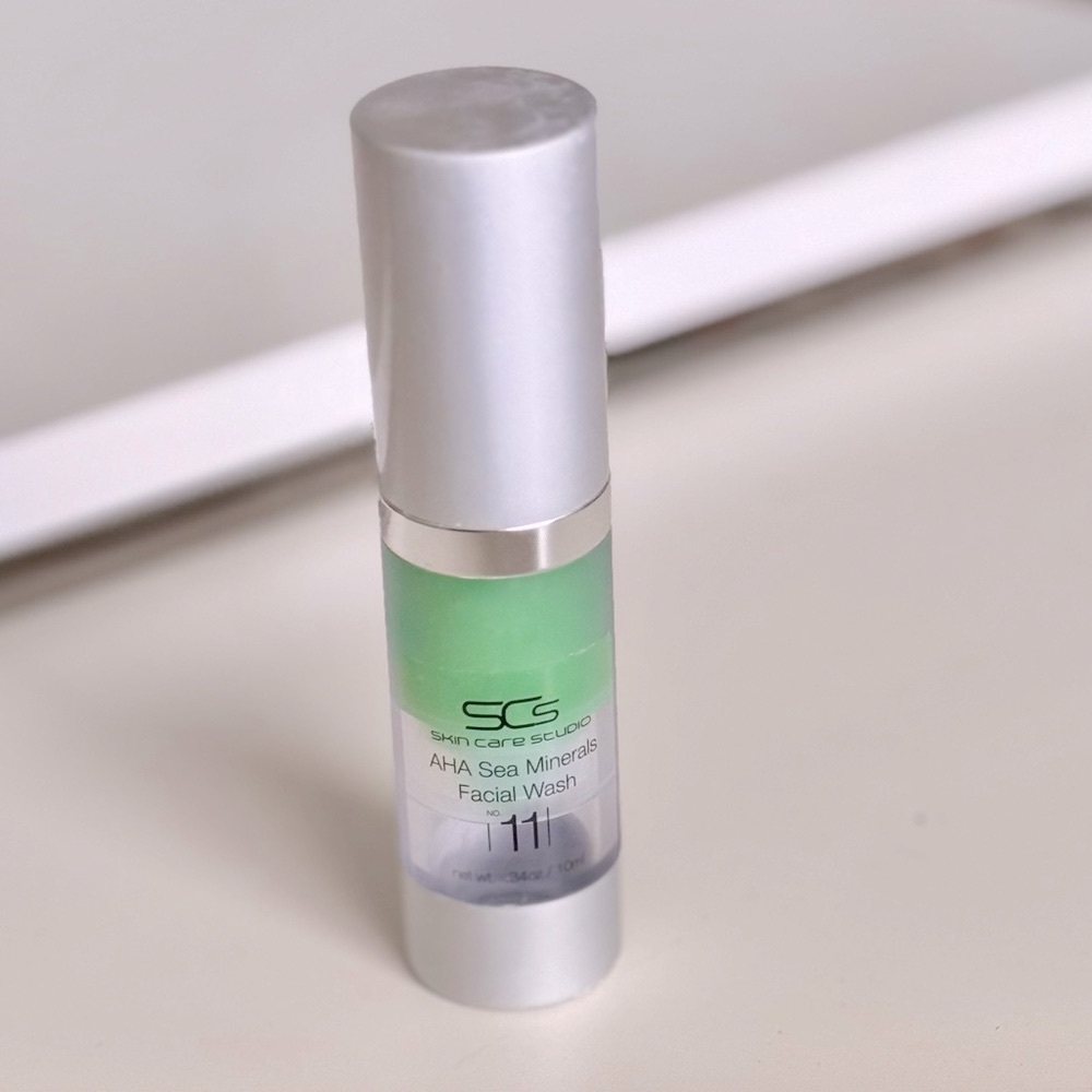 SCS Skin Care Studio AHA Sea Minerals Facial Wash - Face Cleanser